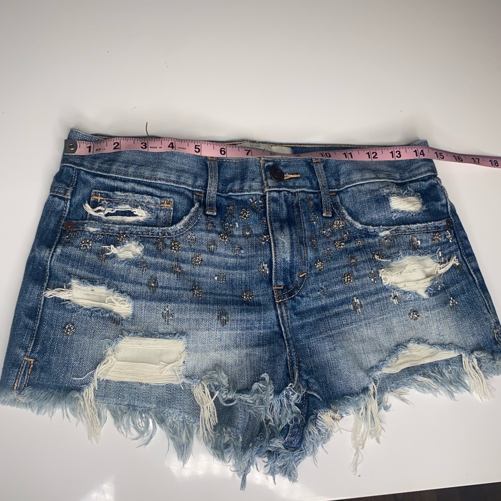 Abercrombie Fitch Size 2 Beaded Front Distressed Denim Cheeky Jean Shorts - Picture 10 of 11